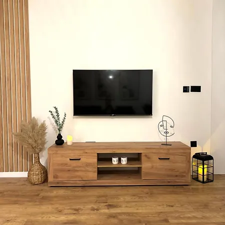 アパート Pinetree ヤホリナ